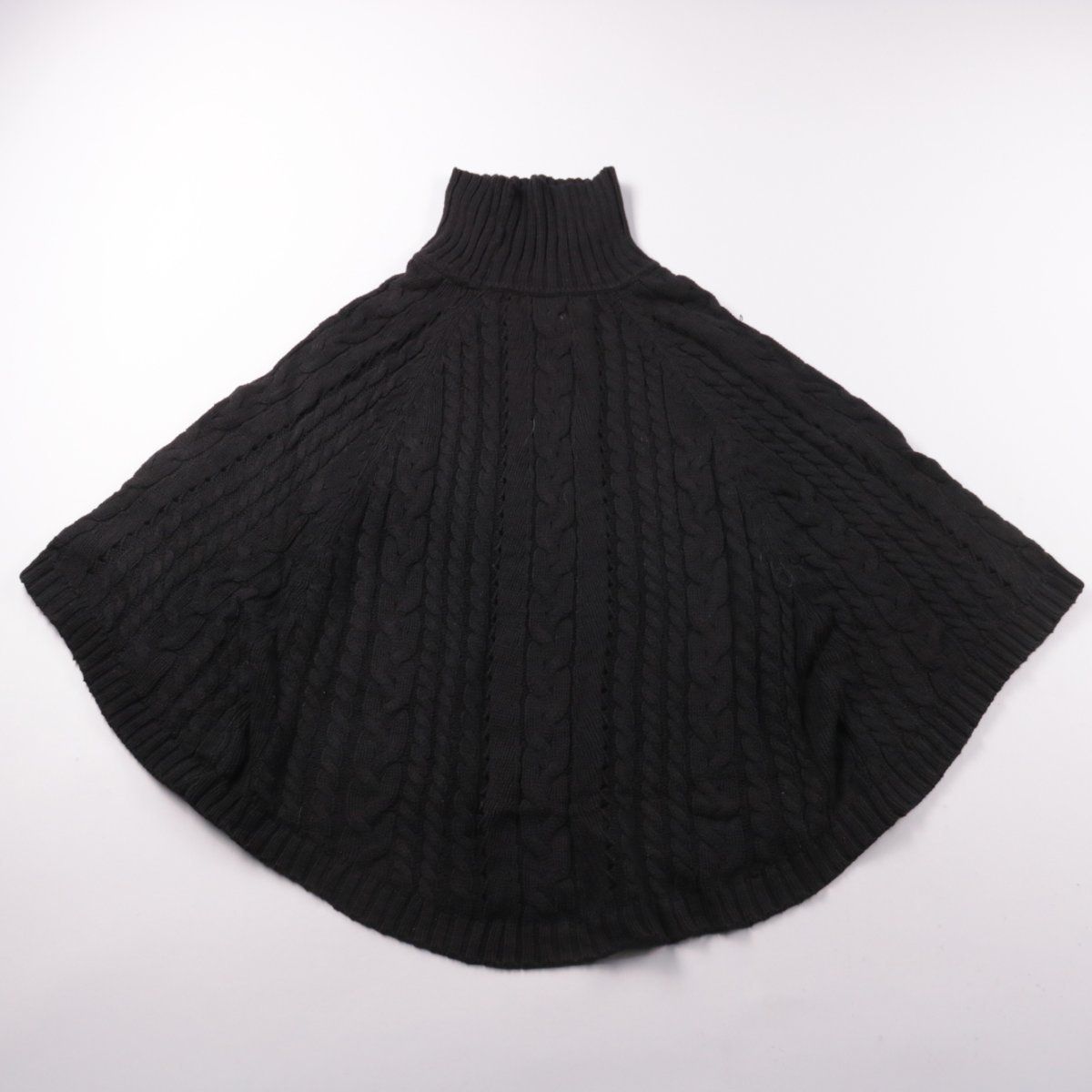 пончо Next